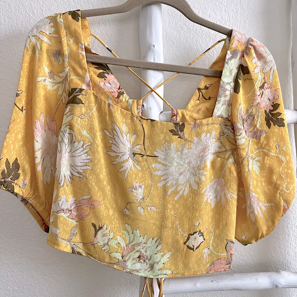 H&M Open back puff sleeve yellow blouse